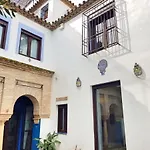 Mezquita De *