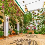 Mezquita De *